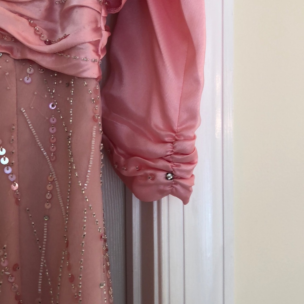 Dress - Picture 5 of 7